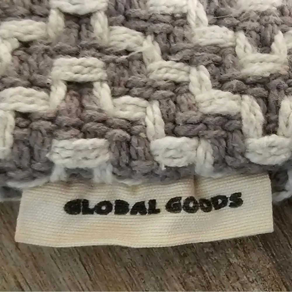 Global Goods stylish throw